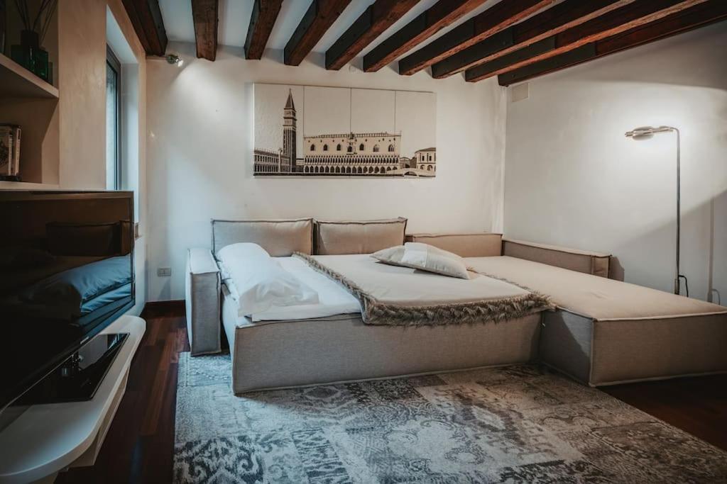 2 Min Da Piazza San Marco L-Home Венеція Екстер'єр фото